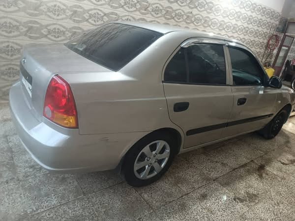 هيونداي أكسنت 2006 - صورة 1