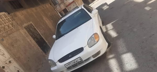 هيونداي سوناتا 1999 - صورة 1