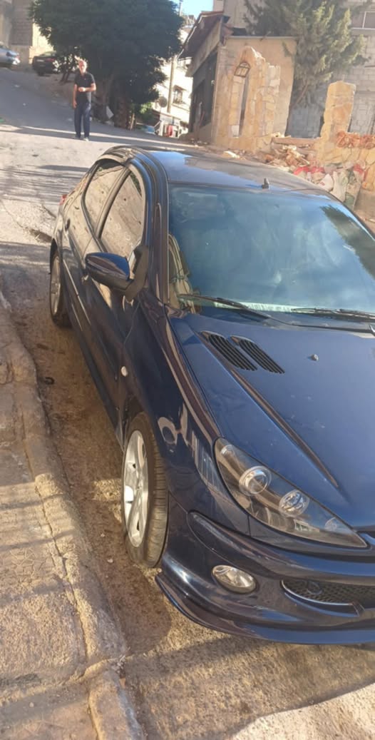 بيجو 206 2005
