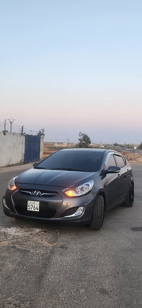 هيونداي اكسينت 2011 - صورة 2