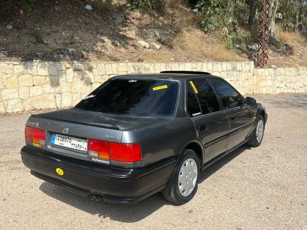 هوندا أكورد 1993 - صورة 3