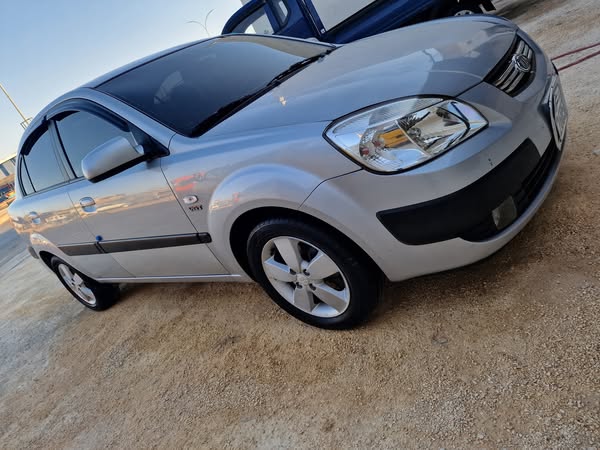 كيا ريو 2007 - صورة 1