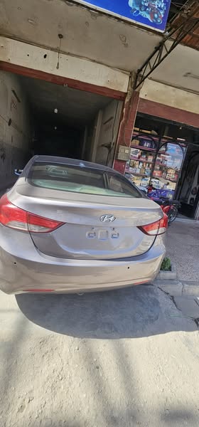 هيونداي Elantra 2013 - صورة 4