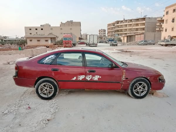 مازدا 2000 - صورة 4