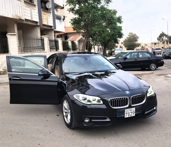 بي إم دبليو 520i 2015 - صورة 1