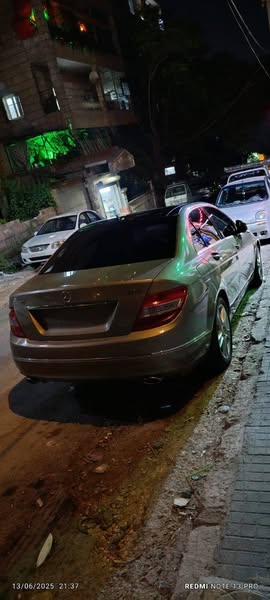 مرسيدس C-Class 2010 - صورة 1