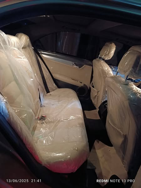 مرسيدس C-Class 2010 - صورة 5