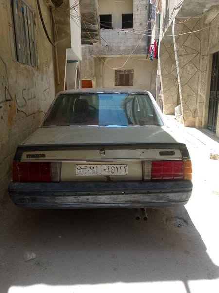 مازدا 929 1983 - صورة 3