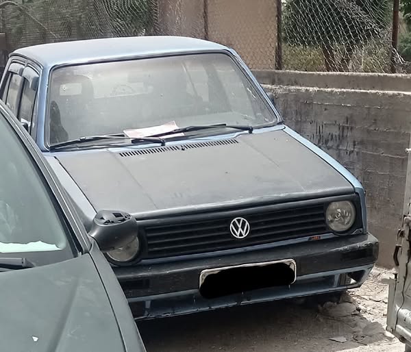 فولكس فاجن جولف 1976