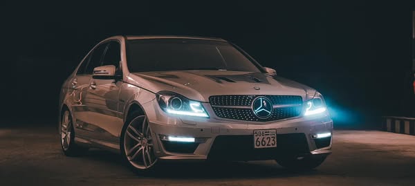 مرسيدس C-Class 2012 - صورة 1