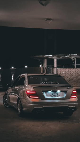 مرسيدس C-Class 2012 - صورة 2