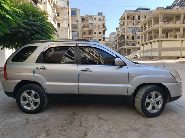 كيا سبورتاج 2010 - صورة 2