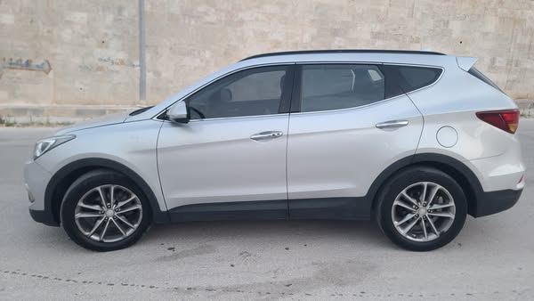 هيونداي Santa Fe 2015 - صورة 4