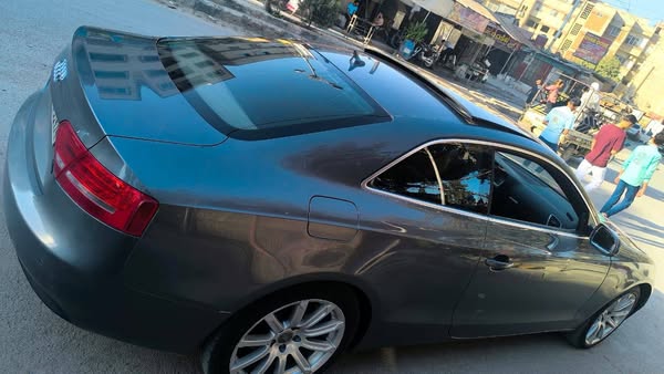 اودي A5 2012 - صورة 2