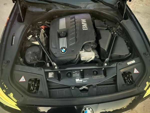 بي إم دبليو 5 Series 2012 - صورة 1