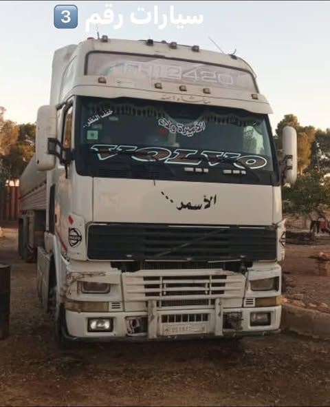 فولفو اف 12 1993 - صورة 3