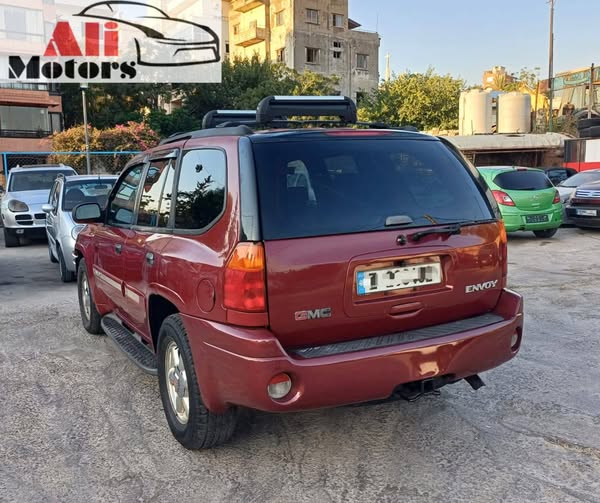 جي ام سي ام فوي 2002 - صورة 2