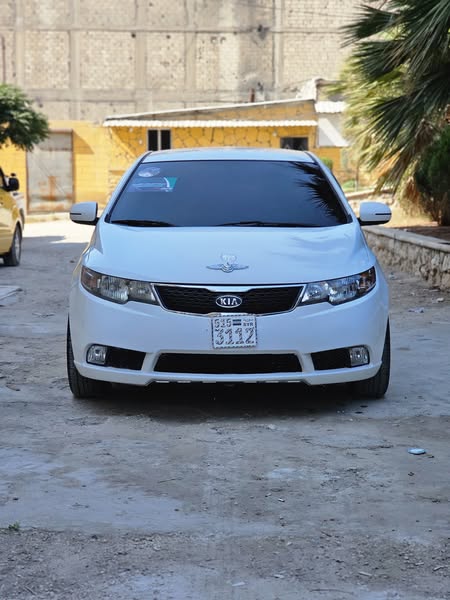 كيا فورتي 2012 - صورة 1