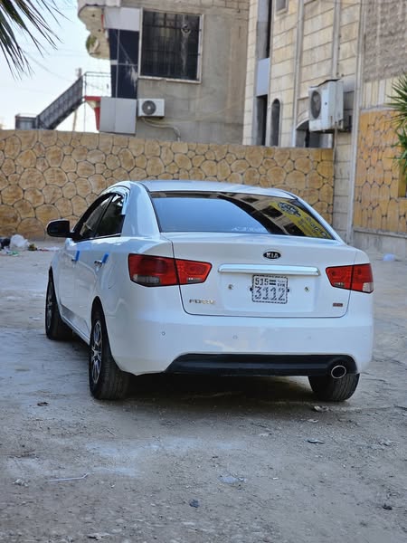 كيا فورتي 2012 - صورة 2