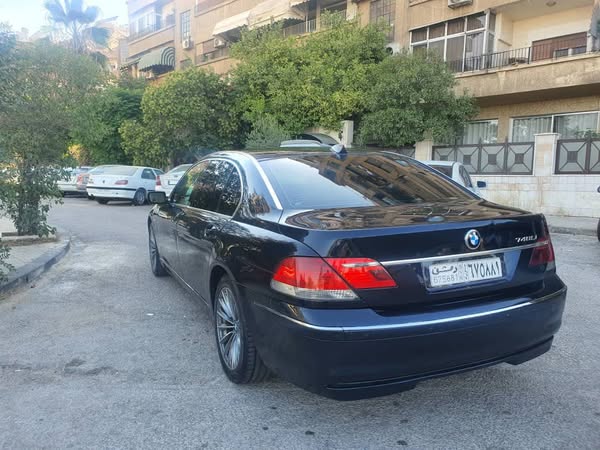 بي إم دبليو 730 2007 - صورة 2