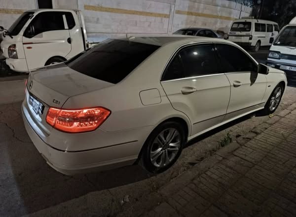 مرسيدس E-Class 2012 - صورة 3