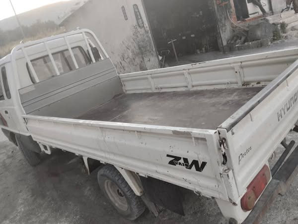 هيونداي H-100 2000 - صورة 3