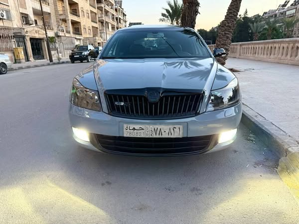 سكودا أوكتافيا 2007 - صورة 1