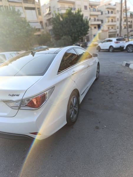 هيونداي سوناتا 2012 - صورة 5