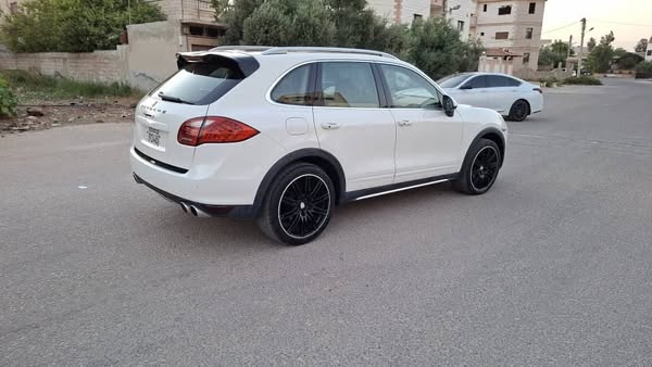بورش كاين 2011 - صورة 3