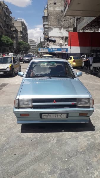 ميتسوبيشي لانسر 1983 - صورة 1