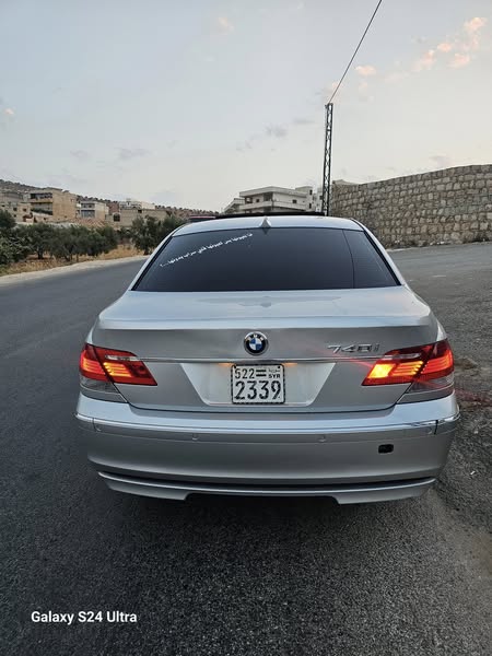 بي ام دبليو 740i 2007 - صورة 3