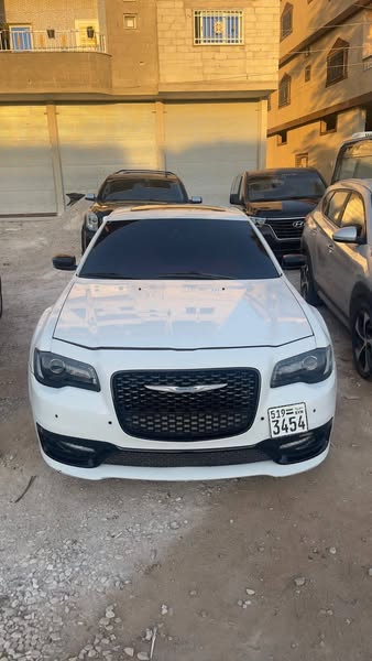كرايسلر 300C 2011 - صورة 1
