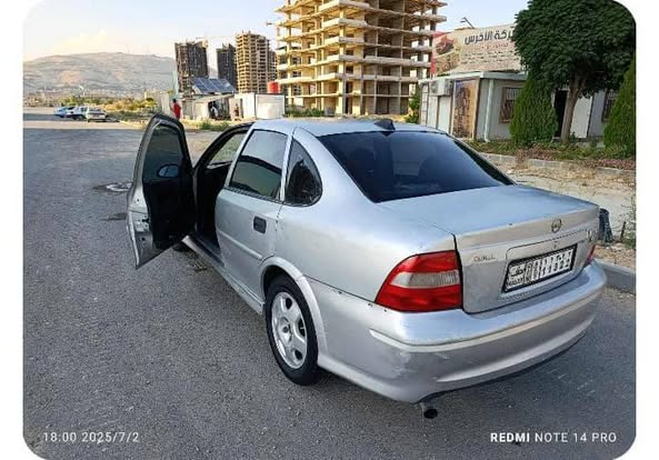اوبل فيكترا 2001 - صورة 2