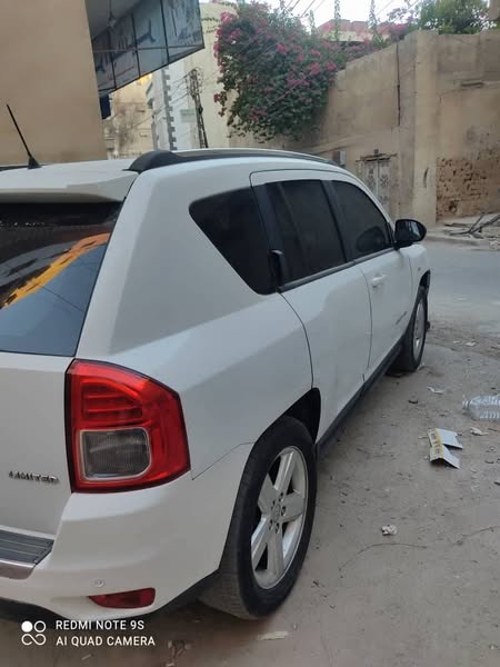 جيب كومباس 2011 - صورة 2