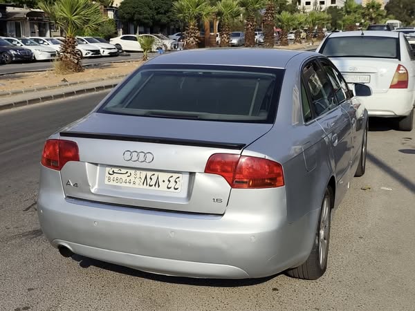 اودي A4 2009 - صورة 5