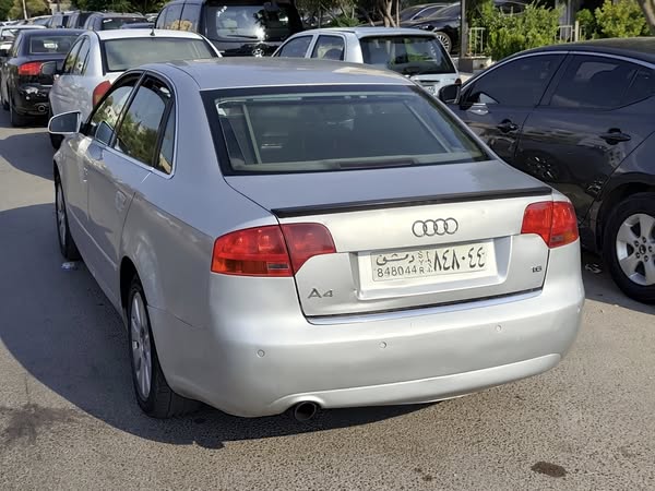 اودي A4 2009 - صورة 3