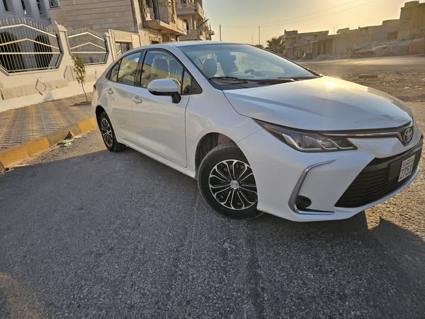 تويوتا كورولا 2020 - صورة 1