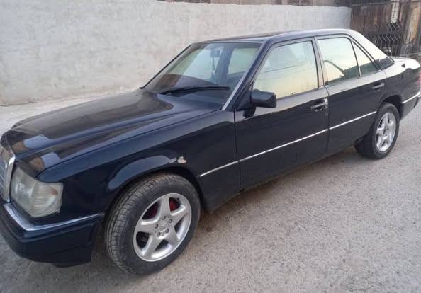 مرسيدس 300 2001 - صورة 1