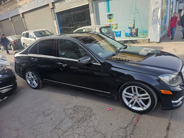 مرسيدس-بنز C300 2013 - صورة 4