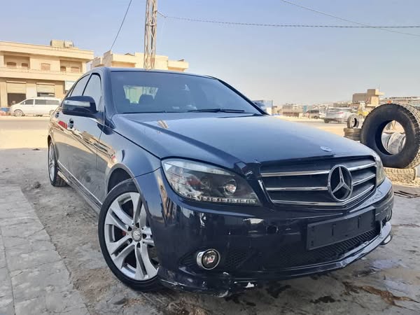 مرسيدس CLK350 2008 - صورة 1
