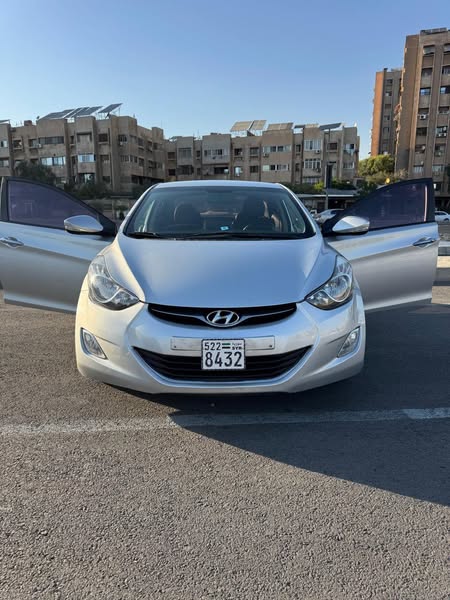 هيونداي أفانتي 2013 - صورة 1