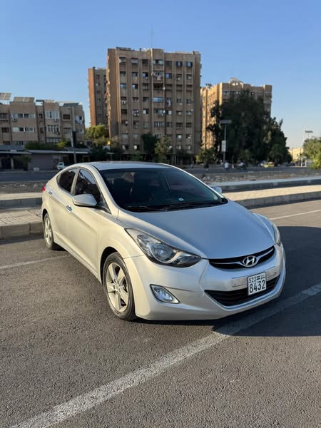 هيونداي أفانتي 2013 - صورة 3