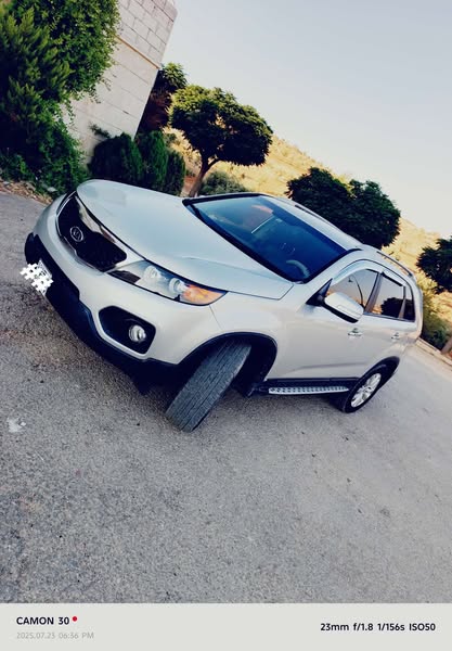 كيا سيرنتو 2010 - صورة 1