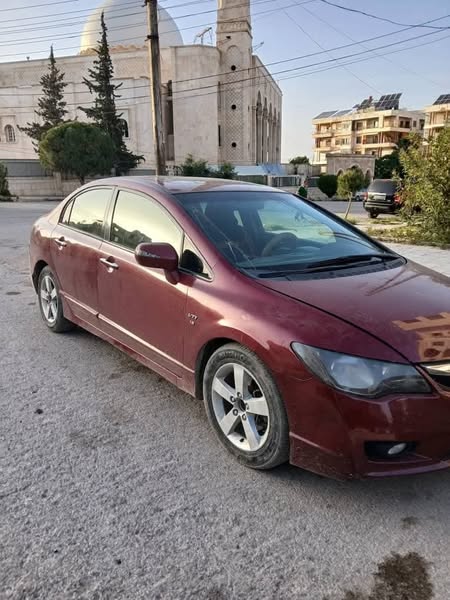 هوندا سيفيك 2010 - صورة 1