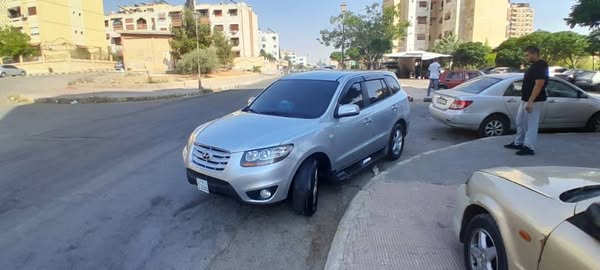 هيونداي سانتافيه سي ام 2011 - صورة 1