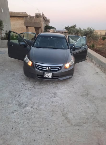 هوندا أكورد 2012 - صورة 1