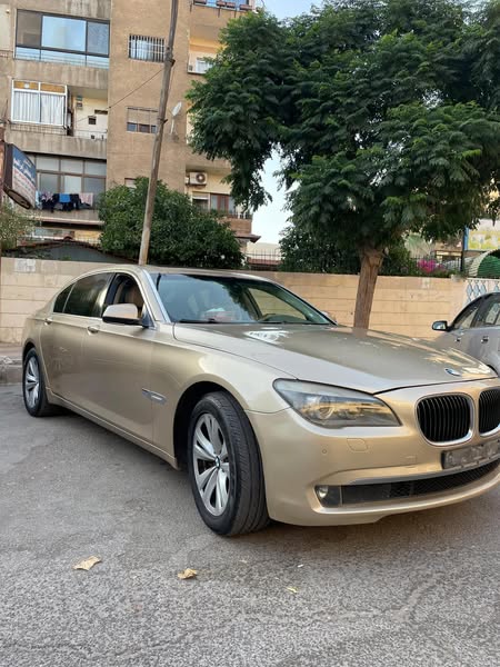 BMW 730 Li 2011 - صورة 2