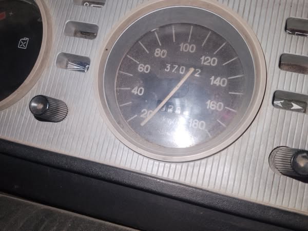 بيجو 404 1972 - صورة 5