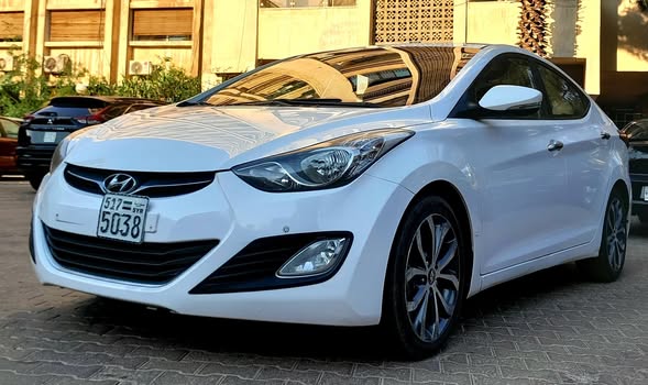 هيونداي افانتي 2013 - صورة 1