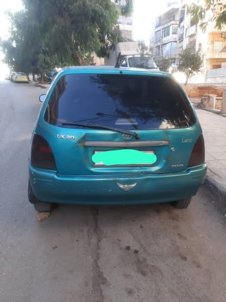 تويوتا ستارليت 2000 - صورة 2